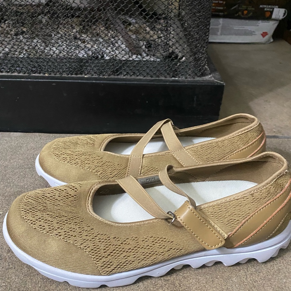 propet women's travelactiv mary jane fashion sneaker, honey size 9 1/2 NEW $110